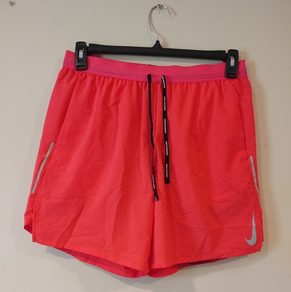 Nike Red Athletic Shorts Lightweight Moisture-Wicking, Size Large - Picture 1 of 7